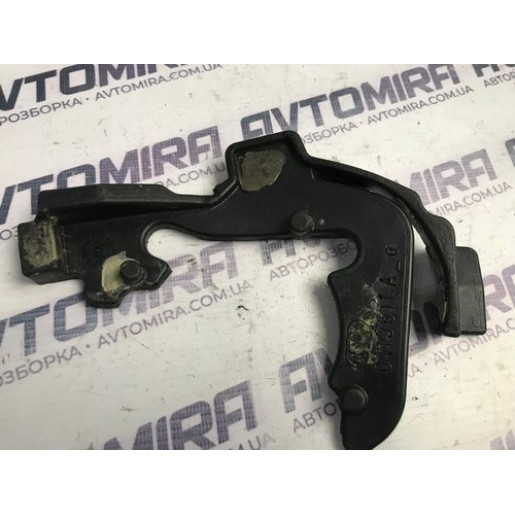 Кронштейн ТНВД Ford Focus 3 1.6TDCI 2011-2017 AV6Q9D382AA